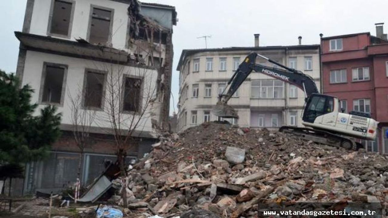 “BAŞIMIZA BİR AFET GELMESİ Mİ GEREKİYORDU?”