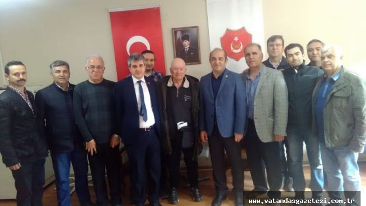 ÇILGIN TÜRK NAMIK EKİN MESLEKTAŞLARINI UNUTMADI