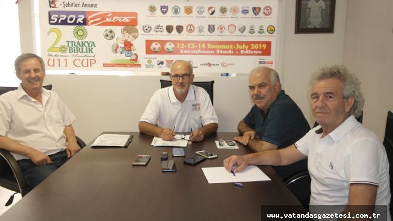 15 TEMMUZ ŞEHİTLERİ ANISINA FUTBOL TURNUVASI