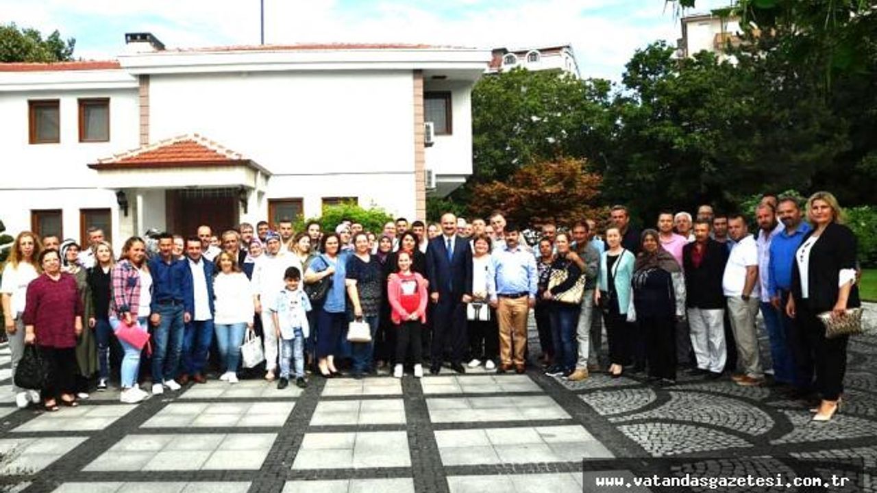 VALİ CANALP PAZARCI ESNAFIYLA  KAHVALTIDA BULUŞTU