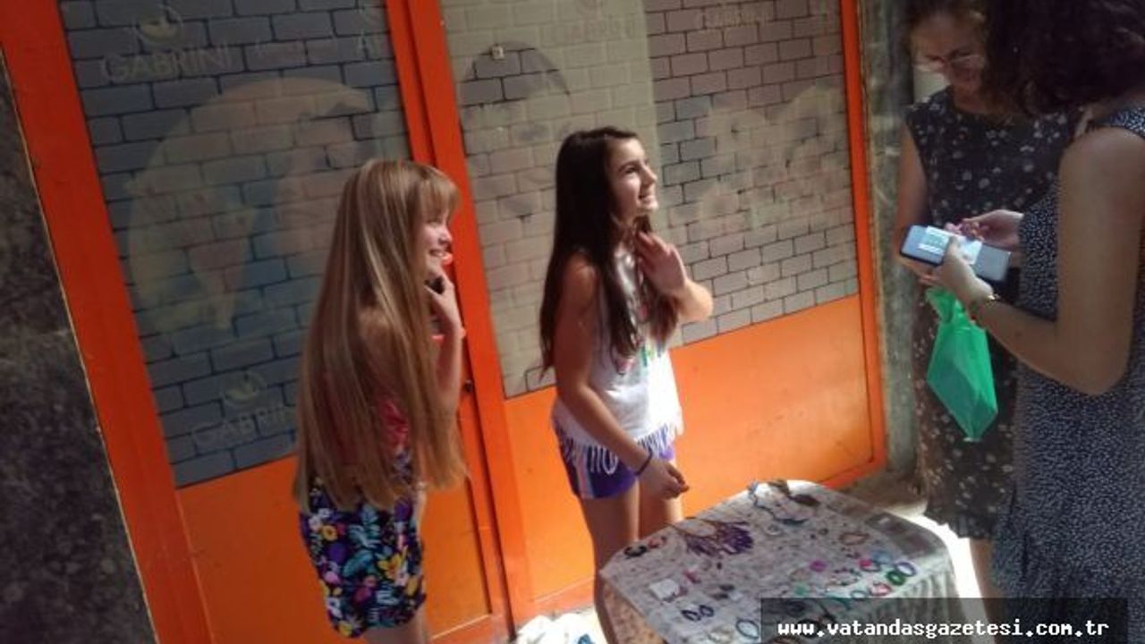  ELİŞLERİNİ SATIP OKUL HARÇLIĞI YAPACAKLAR