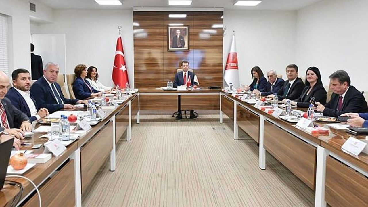 GENCAN AKIN’DAN İMAMOĞLU’NA DESTEK