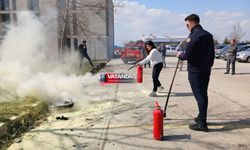 ÖĞRENCİLERDEN YANGIN TATBİKATI