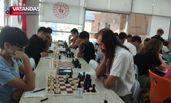 SATRANÇ TURNUVASI SONA ERDİ