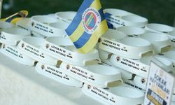 EDİRNE FENERBAHÇELİLER DERNEĞİ’NDEN PATİLİ DOSTLARA MAMA VE SU DESTEĞİ