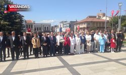 CHP'LİLERDEN "SES"SİZ KUTLAMA
