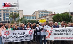 Emekliler, TÜİK Önünde Seslendi: YAZ“RAKAMLAR DEĞİL, GERÇEKLER KONUŞSUN”