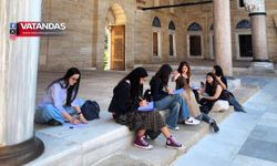 SELİMİYE’NİN GÖLGESİNDE İLK DERS