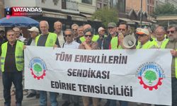 EMEKLİLERDEN SARAÇLAR CADDESİ’NDE ‘GEÇİNEMİYORUZ’ EYLEMİ