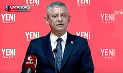 ÖZGÜR ÖZEL GELİYOR