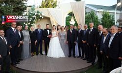 ESKİ EMNİYET MÜDÜRÜ KARABURUN KIZINI EVLENDİRDİ