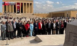 CHP’DEN ANITKABİR’E ANLAMLI ZİYARET