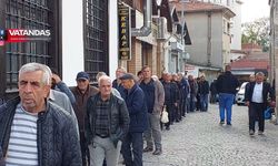 HAYIR İKRAMI İÇİN UZUN KUYRUKLAR OLUŞTU