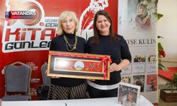 AYŞE KULİN OKURLARIYLA BULUŞTU