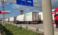 TIR GEÇİŞLERİ ÇAKILDI
