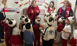 KIZILAY SEVGİSİ MİNİK KALPLERDE YEŞERİYOR
