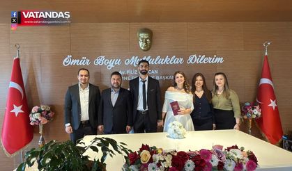 YAZGAN, HALEF-KÜBRA ÇİFTİNİN MUTLULUĞUNU PAYLAŞTI