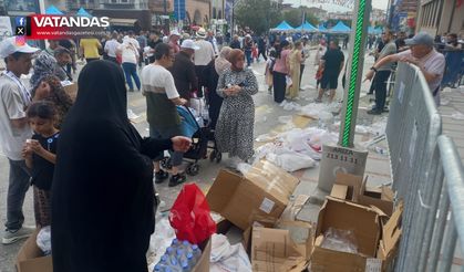 CUMHURBAŞKANI GİTTİ, CADDELER ÇÖP DOLDU