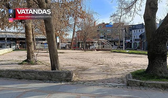 UĞUR MUMCU PARKI'DA BOŞALTILDI