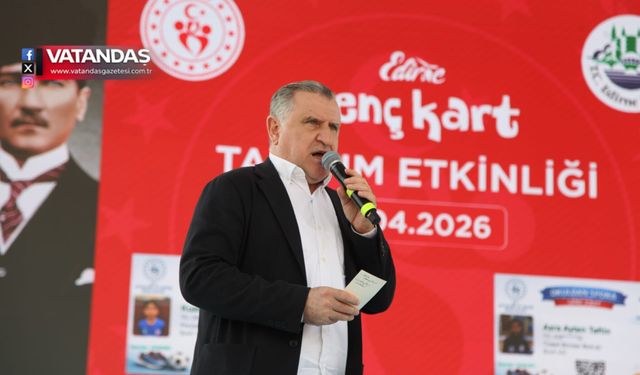 BAKAN BAK, "ÇOCUKLARINIZLA KONUŞUN, ONLARI DİNLEYİN”