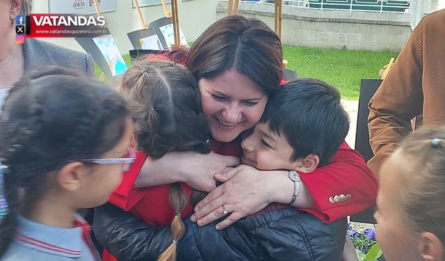 ÇOCUKLAR “BENİM DÜNYAM” SERGİSİNDE BULUŞTU