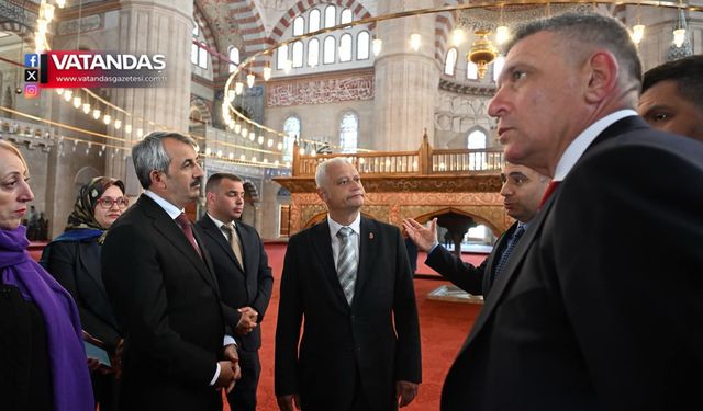 SELİMİYE CAMİİ'NE DİPLOMATİK ZİYARET