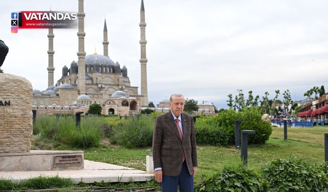 SELİMİYE ÖNÜNDE TARİHİ KARE