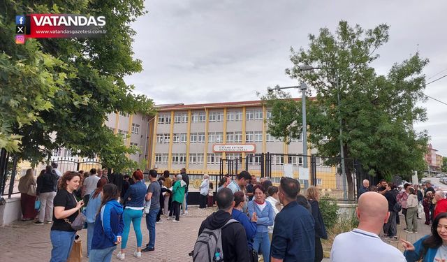 LGS’DE VELİLERDEN DUYGU DOLU ANLAR