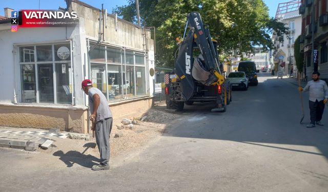 KALDIRIM ÇALIŞMALARI TAM GAZ