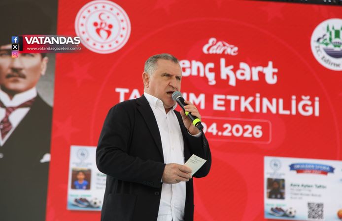 BAKAN BAK, "ÇOCUKLARINIZLA KONUŞUN, ONLARI DİNLEYİN”
