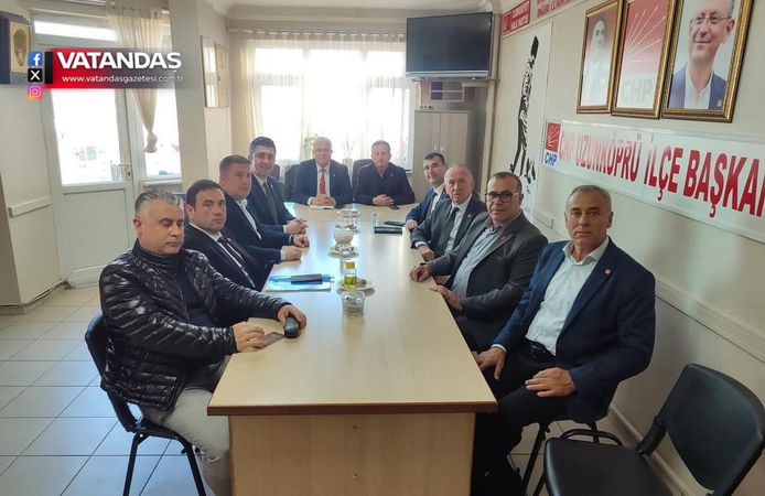 CHP İL VE İLÇE BAŞKANLARI UZUNKÖPRÜ’DE TOPLANDI