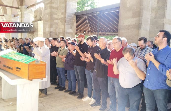 CELİL ÜZEL SON YOLCULUĞUNA UĞURLANDI