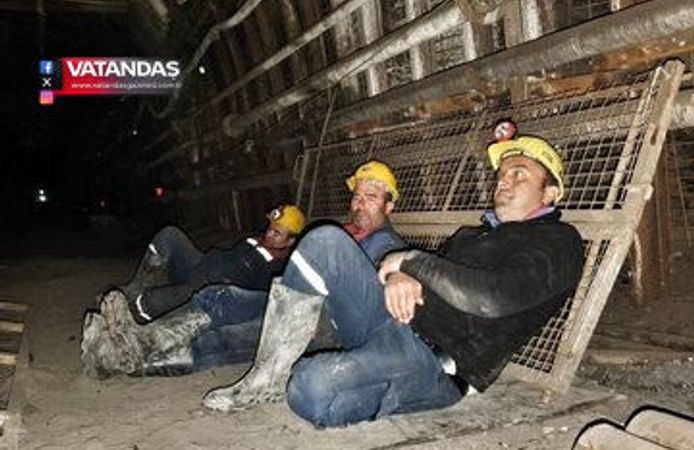 MADENCİLER DERİNDE AÇLIK GREVİNE BAŞLADI