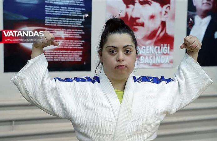 YILDIZ MİLLİ TAKIMA ÇAĞRILDI