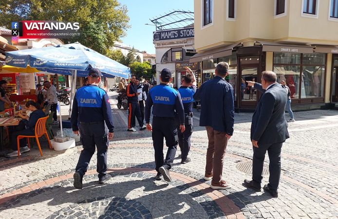 SARAÇLAR CADDESİ’NDE ZABITA DENETİMİ