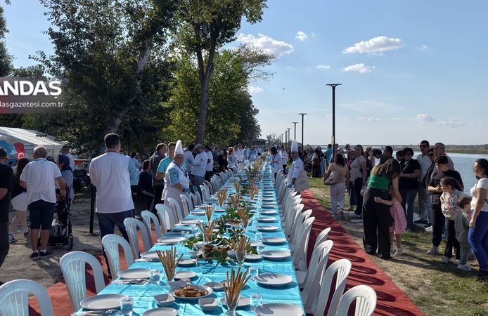 PEYNİRİN BAŞKENTİNDE DEV SOFRA