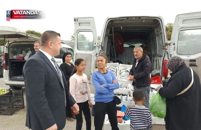 GELDİ, PAZARDA VATANDAŞLARLA BULUŞTU