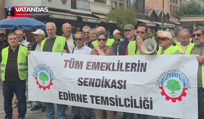 EMEKLİLERDEN SARAÇLAR CADDESİ’NDE ‘GEÇİNEMİYORUZ’ EYLEMİ