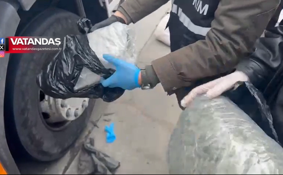 KAPIKULE'DE 53 KİLO SKUNK ELE GEÇİRİLDİ