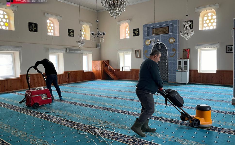 İBADET ALANLARI BAYRAMA HAZIRLANIYOR