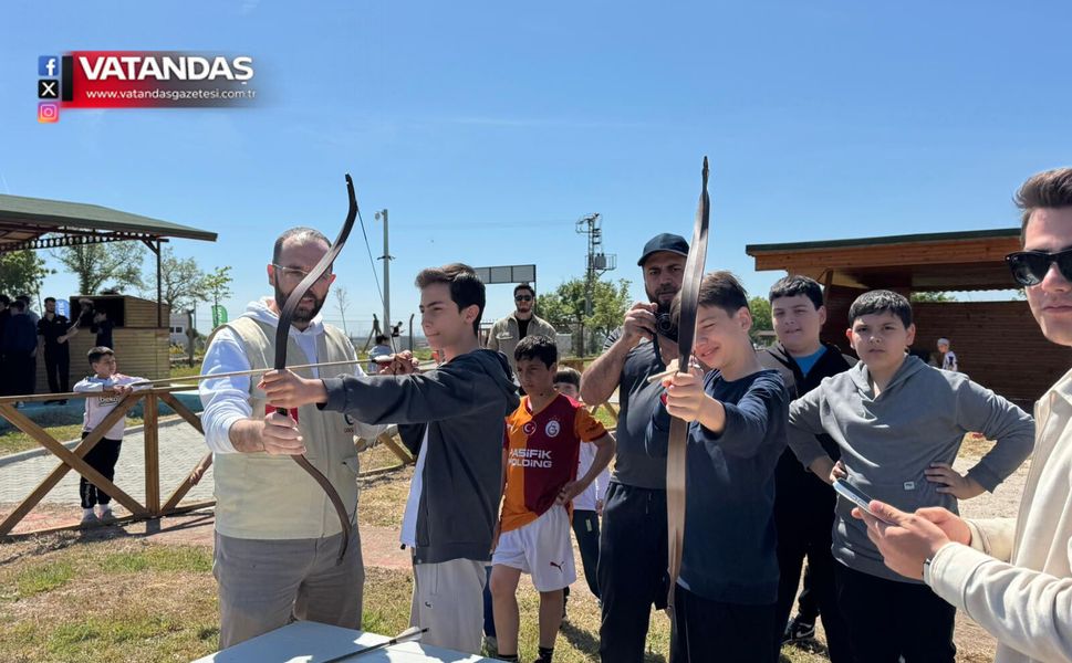 GENÇLER GELECEĞE KAMPLA HAZIRLANIYOR