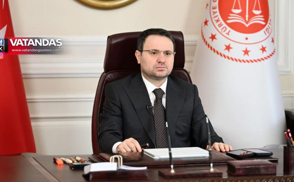 BAKAN GÜRLEK GELİYOR