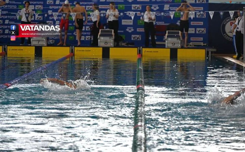 MİLLİ TAKIM İÇİN KULAÇ ATTILAR