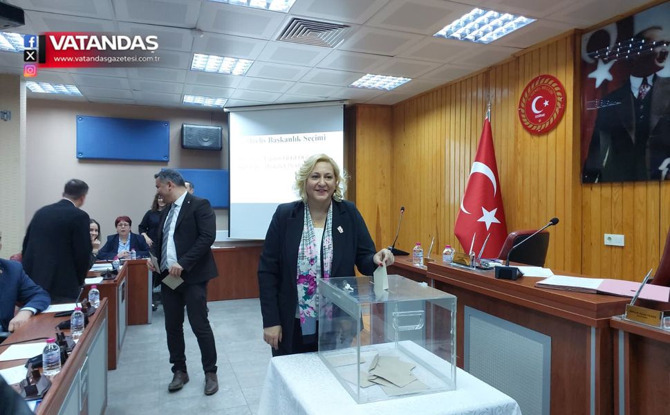 İL GENEL MECLİSİ’NDE GEGEOĞLU GÜVEN TAZELEDİ