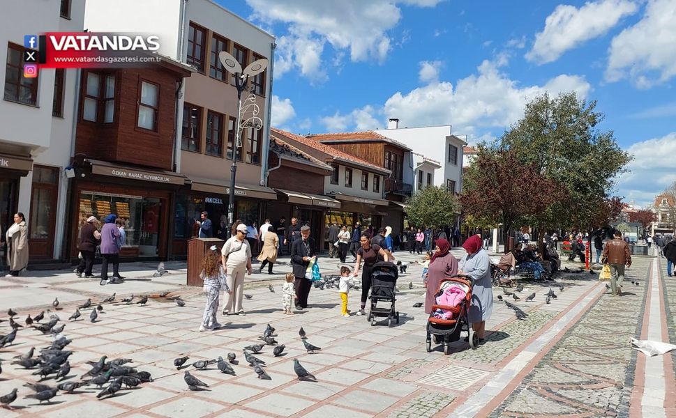 BAHAR YÜZÜNÜ GÖSTERDİ