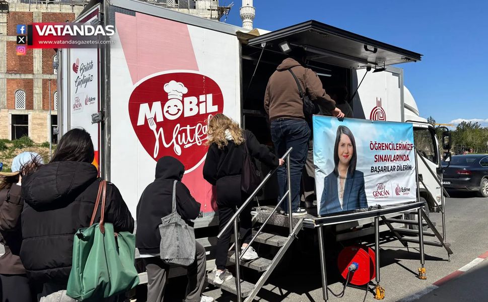 ÖĞRENCİLERE MORAL İKRAMI