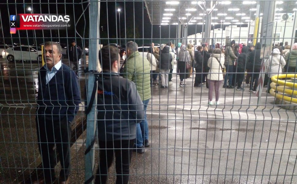SINIRDA DİJİTAL KRİZ