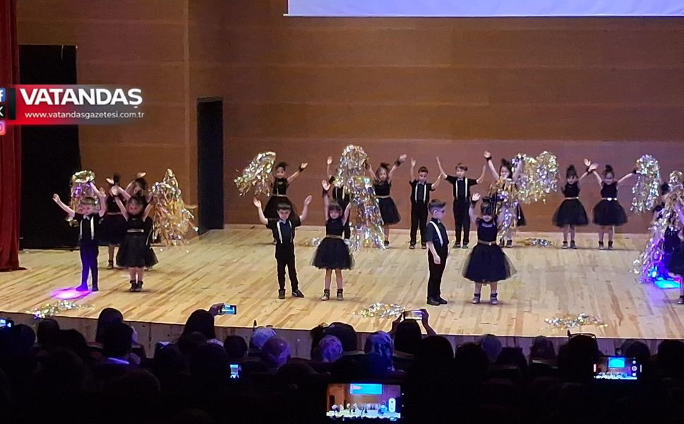 ZÜBEYDE HANIM ANAOKULU’NDA MEZUNİYET COŞKUSU