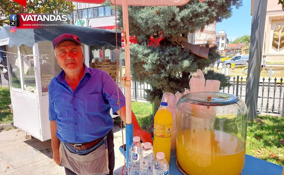52 YILLIK LİMONATA USTASI YAZIN HAREKETLENMESİNİ BEKLİYOR