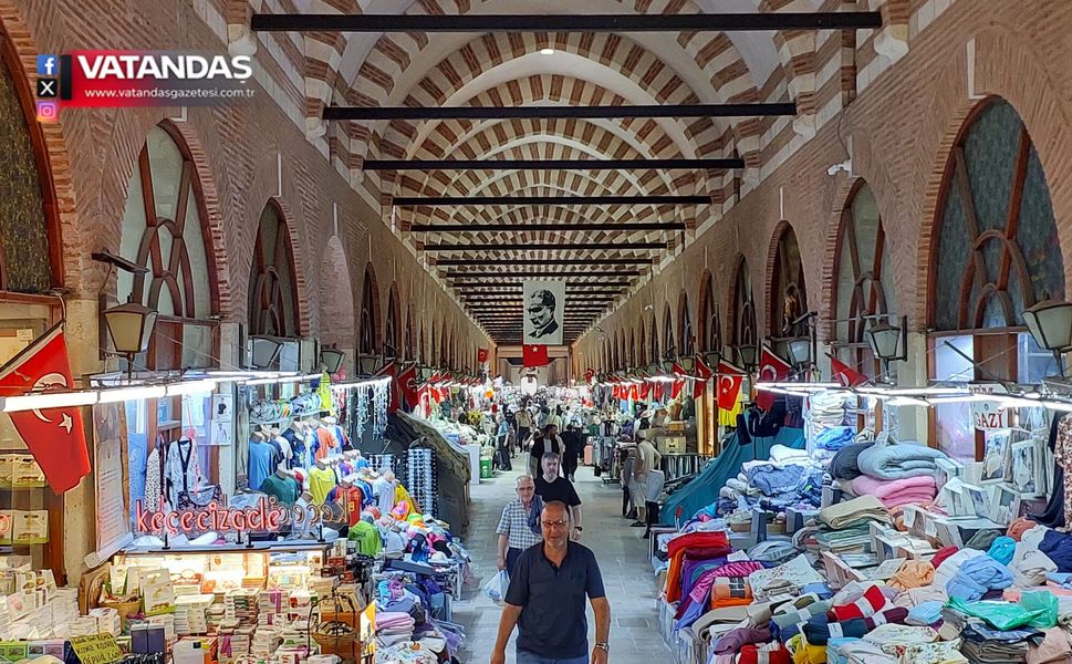 SICAKTAN KAÇANLARIN ROTASI TARİHİ ÇARŞILAR OLDU